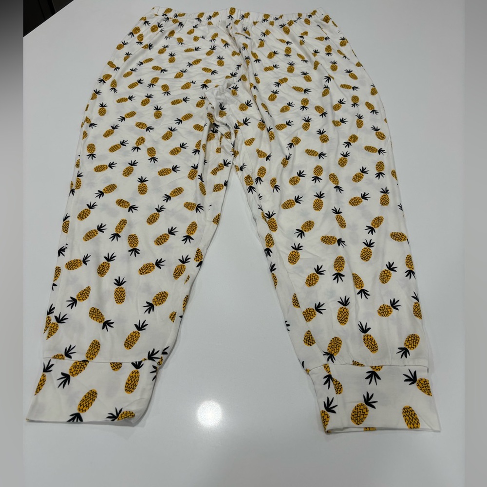 Old Navy pajama Mid-Rise Sunday Sleep Ultra-Soft Pajama Pants Pineapples Size L - Picture 10 of 10